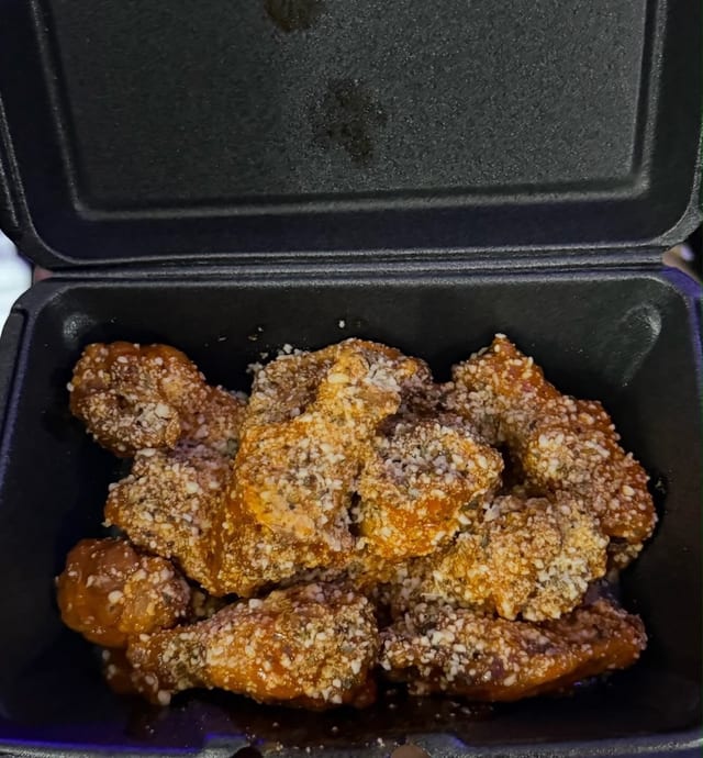 6-Piece Wings.